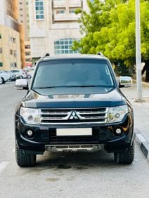 189678 2009 Pajero