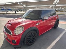 Well maintained “2013 MINI Cooper