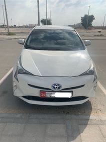 For sale in Abu Dhabi 2017 Prius